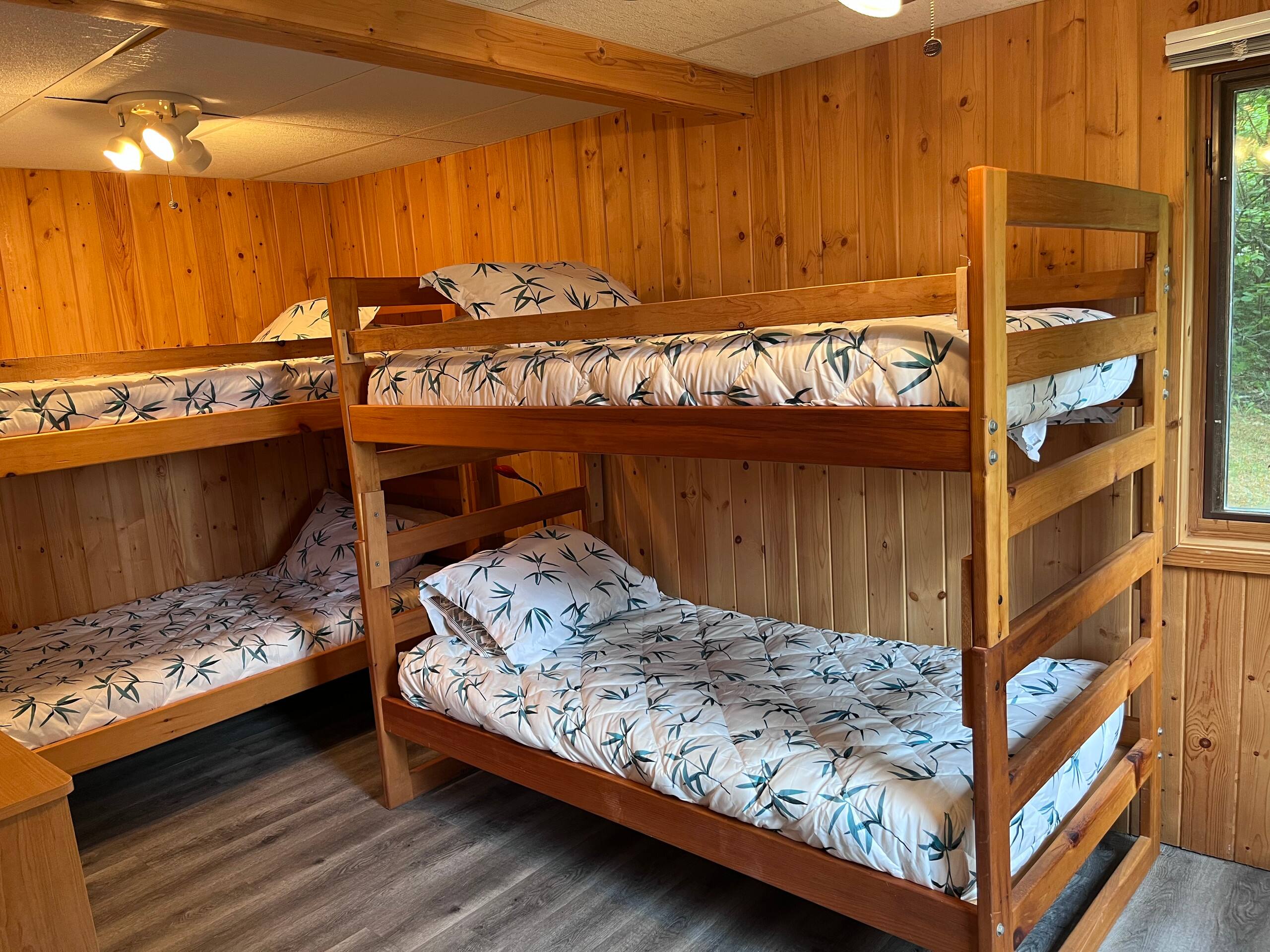 Bunk room with two bunk beds